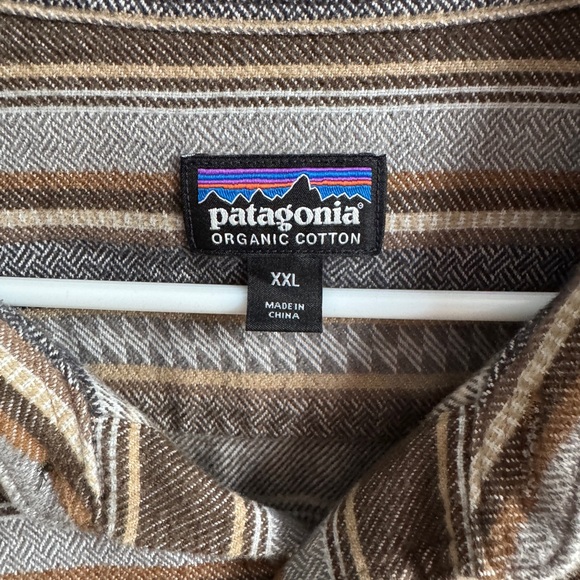 Patagonia Men’s Striped Button-Up Shirt - Picture 2 of 5